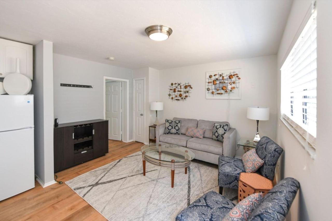 3 Waves From It All By Beachside Management Siesta Key Exterior photo
