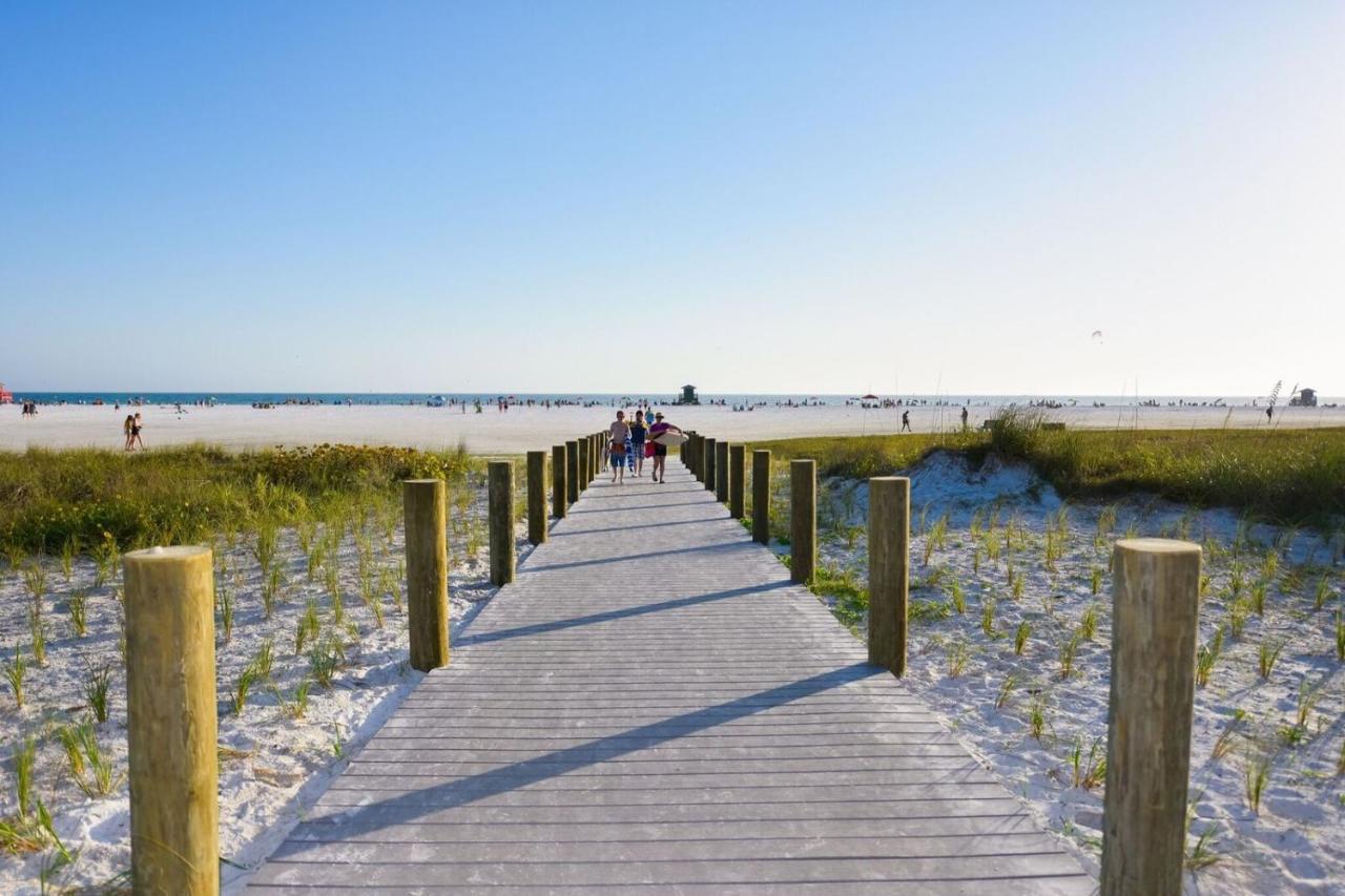 3 Waves From It All By Beachside Management Siesta Key Exterior photo