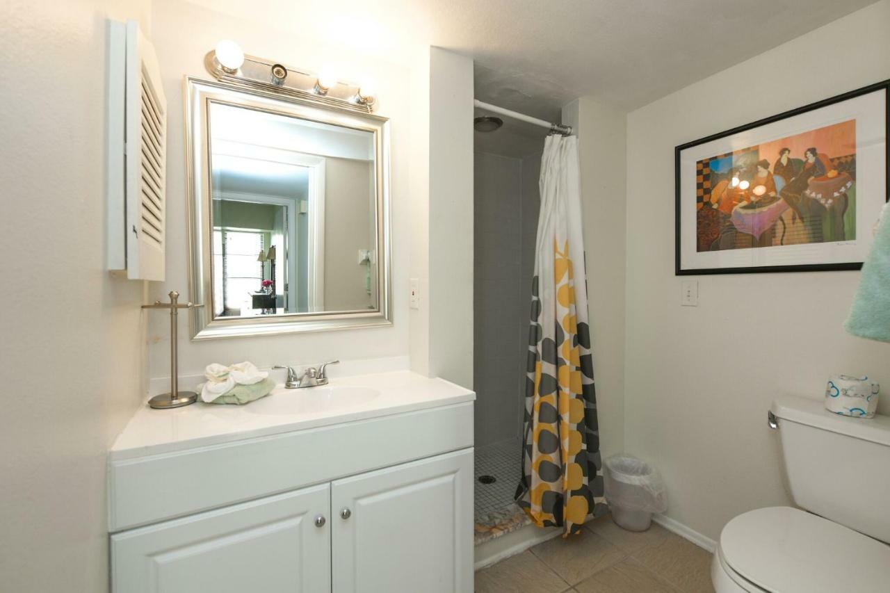 3 Waves From It All By Beachside Management Siesta Key Exterior photo
